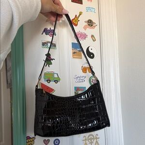 SHEIN Glossy Black Croc-Pattern Shoulder Bag